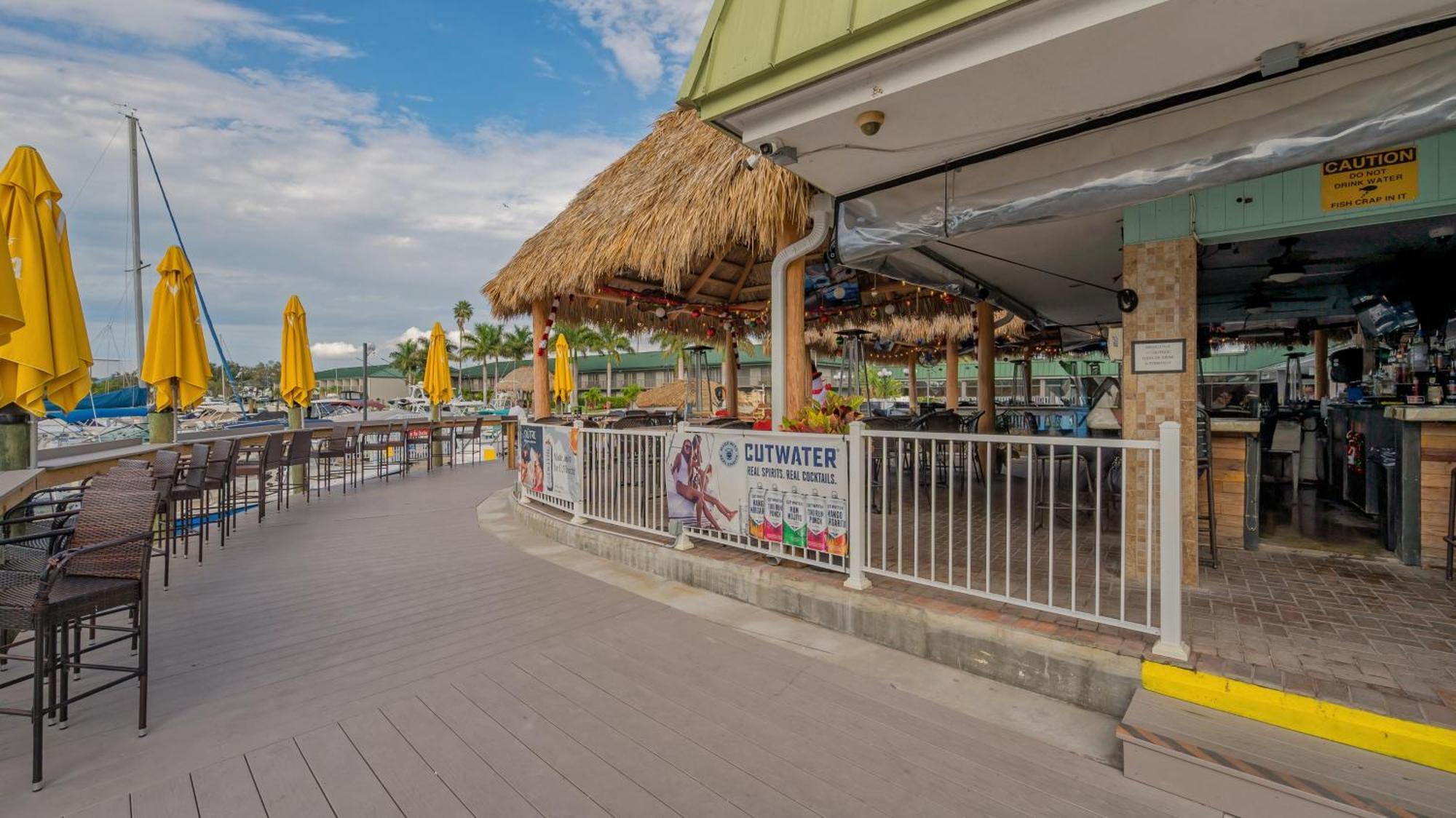 All-New Waterfront With Balcony,Pool,Tiki Bar,Gym 사라소타 외부 사진