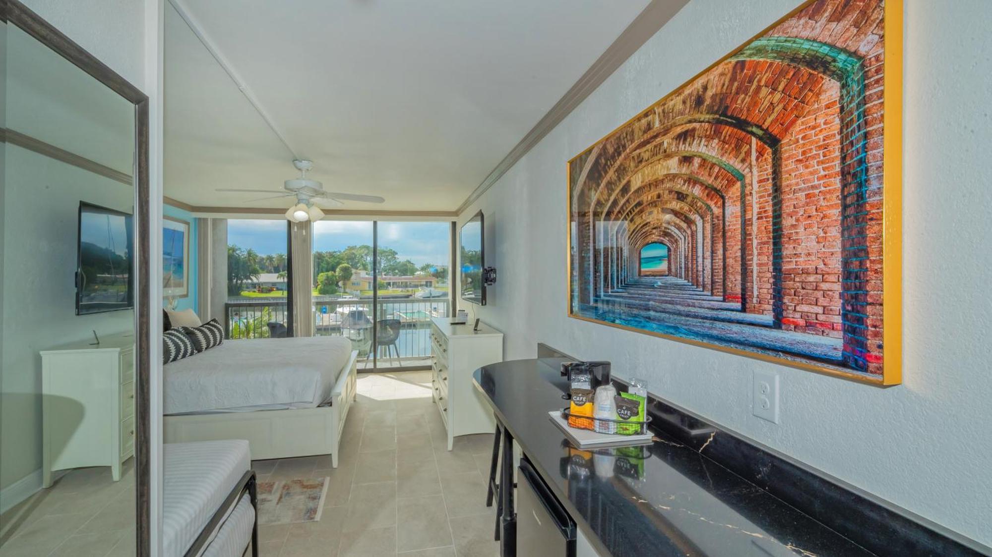 All-New Waterfront With Balcony,Pool,Tiki Bar,Gym 사라소타 외부 사진